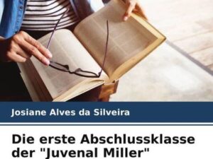 Die erste Abschlussklasse der "Juvenal Miller" Normale Schule